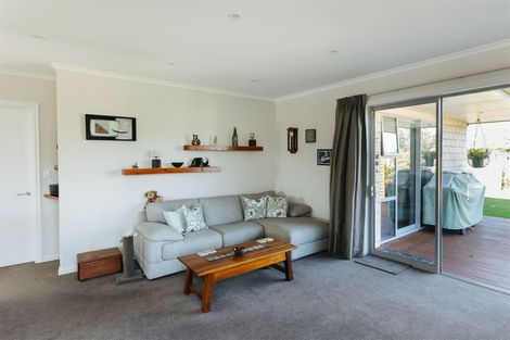 Photo of property in 14 Blue Stone Drive, Waiareka Junction, Oamaru, 9401