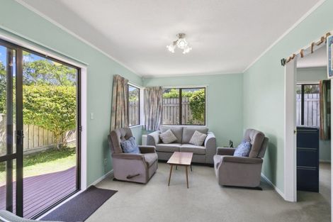 Photo of property in 7 Cathie Place, Karori, Wellington, 6012