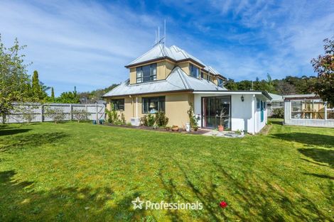 Photo of property in 22 Carlow Grove, Birchville, Upper Hutt, 5018