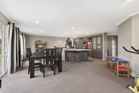 Photo of property in 1 Woburn Court, Rototuna North, Hamilton, 3210