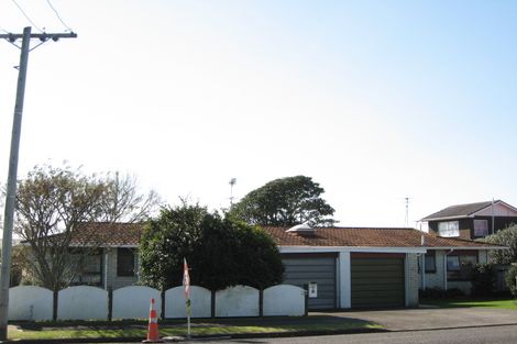 Photo of property in 2/12 Webster Street, Westown, New Plymouth, 4310
