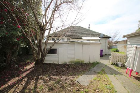 Photo of property in 30 Goldsmith Crescent, Levin, 5510