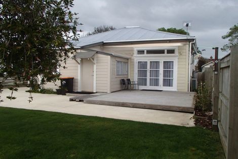 Photo of property in 11 Ada Street, Hokowhitu, Palmerston North, 4410