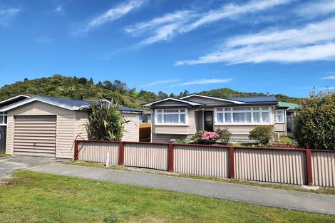 Photo of property in 42 Marsden Road, Greymouth, 7805