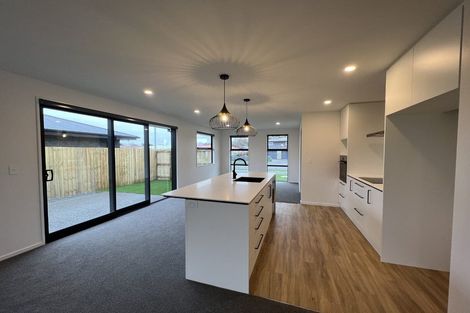 Photo of property in 92 Kennedys Bush Road, Halswell, Christchurch, 8025