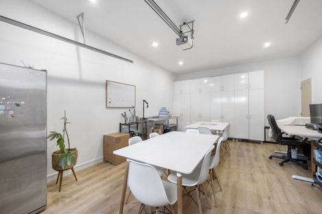 Photo of property in 203 Muritai Road, Eastbourne, Lower Hutt, 5013