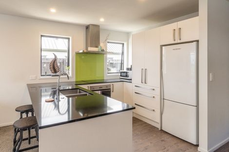 Photo of property in 20b Pakaraka Drive, Papakura, 2110