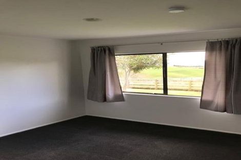 Photo of property in 5 Munros Road, Clevedon, 2582