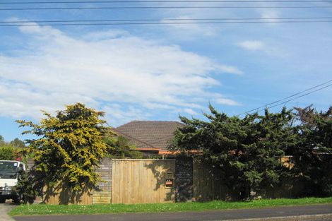 Photo of property in 120 Glenpark Avenue, Frankleigh Park, New Plymouth, 4310