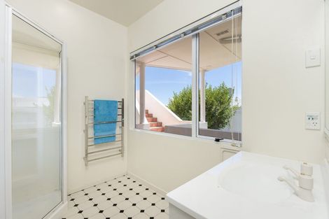 Photo of property in 47 The Cliffs, Britannia Heights, Nelson, 7010