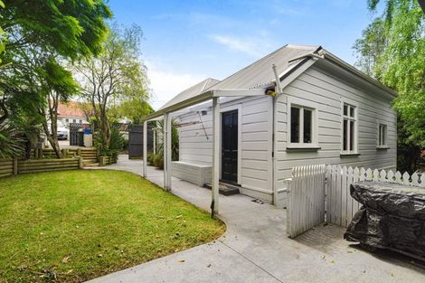 Photo of property in 5 Napier Street, Belleknowes, Dunedin, 9011