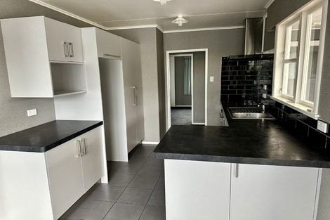 Photo of property in 30 Anakiwa Street, Kelvin Grove, Palmerston North, 4414