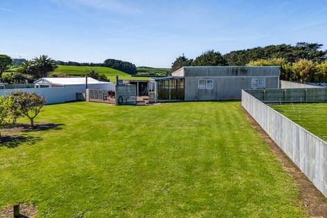 Photo of property in 6 Kawei Road, Ohawe, Hawera, 4671