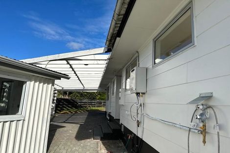 Photo of property in 4 Serrano Place, Clover Park, Auckland, 2023