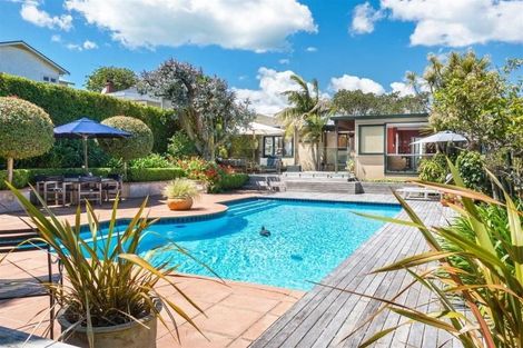 Photo of property in 31 Harley Road, Takapuna, Auckland, 0622