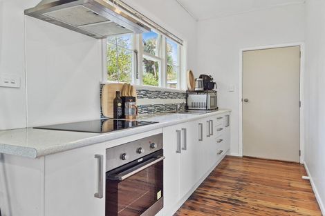 Photo of property in 11 Seddon Street, Naenae, Lower Hutt, 5011