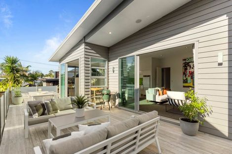 Photo of property in 42 Livingstone Street, Westmere, Auckland, 1022