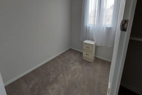 Photo of property in 1 Mt Lebanon Lane, Henderson, Auckland, 0612