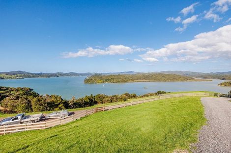 Photo of property in 114a Ranui Road, Karetu, 0283