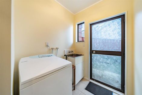 Photo of property in 10 Ordley Grove, Tawa, Wellington, 5028