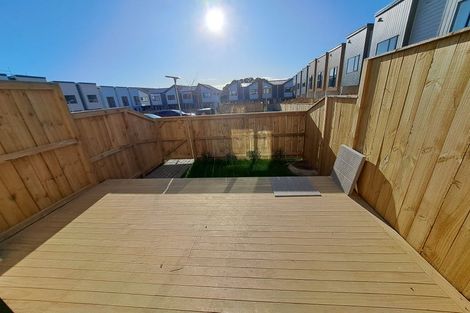 Photo of property in 1 Parish Drive, Wainui, 0932