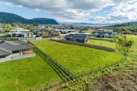 Photo of property in 46 Montgomery Crescent, Kinloch, Taupo, 3377