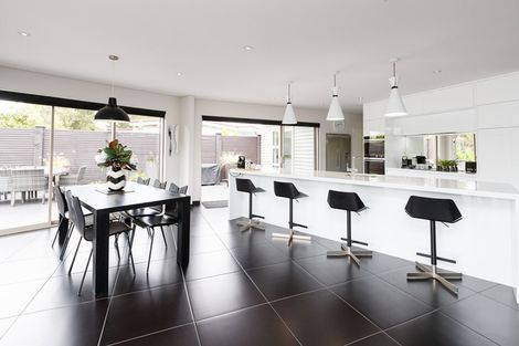 Photo of property in 25 Trent Avenue, Hokowhitu, Palmerston North, 4410