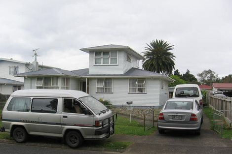 Photo of property in 6 De Thiery Place, Pakuranga Heights, Auckland, 2010