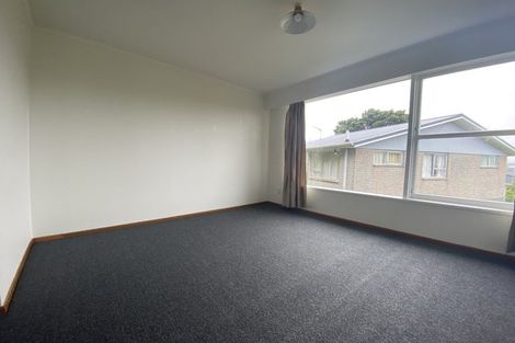 Photo of property in 44 Churton Drive, Churton Park, Wellington, 6037