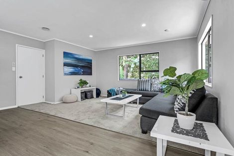 Photo of property in 3/16 Pine Street, New Lynn, Auckland, 0600