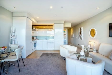 Photo of property in Cooks Apartments, 1e/24 James Cook Crescent, Remuera, Auckland, 1050
