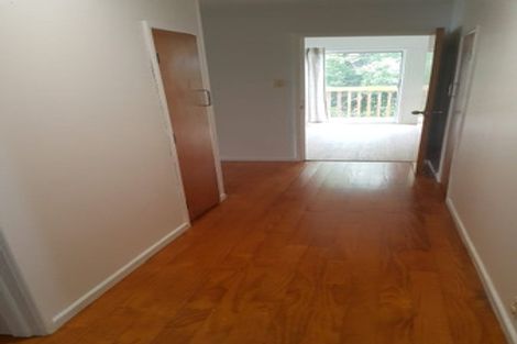 Photo of property in 9 Hatherlow Street, Glenfield, Auckland, 0629