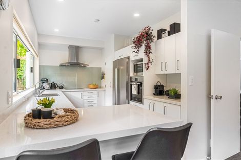 Photo of property in 2/54 Norwood Road, Bayswater, Auckland, 0622