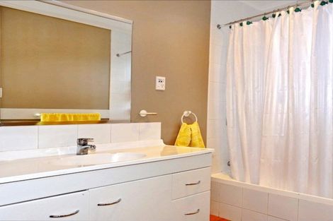 Photo of property in 31 Queen Road, Bellevue, Tauranga, 3110