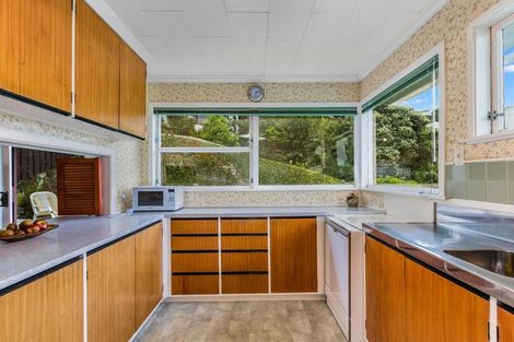 Photo of property in 40 Spinnaker Drive, Whitby, Porirua, 5024