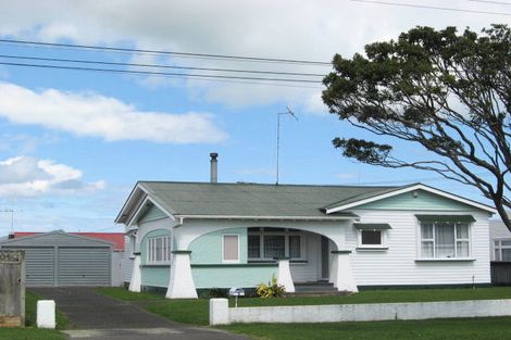 Photo of property in 3 Duigan Street, Gonville, Whanganui, 4501