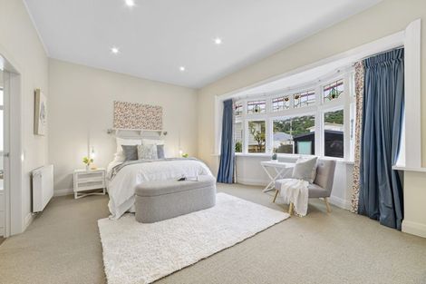 Photo of property in 203 Onepu Road, Lyall Bay, Wellington, 6022
