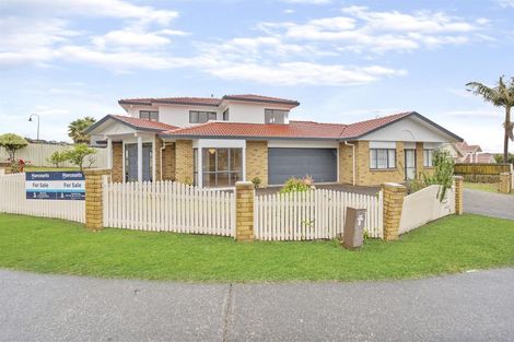 Photo of property in 1 Bougainvillaea Terrace, Goodwood Heights, Auckland, 2105