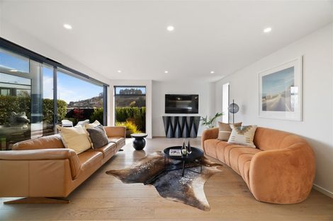 Photo of property in 5 Betty Roberts Lane, Cracroft, Christchurch, 8022