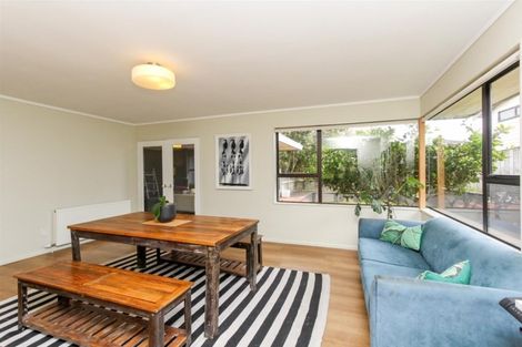 Photo of property in 9 Rossiter Crescent, Lynmouth, New Plymouth, 4310