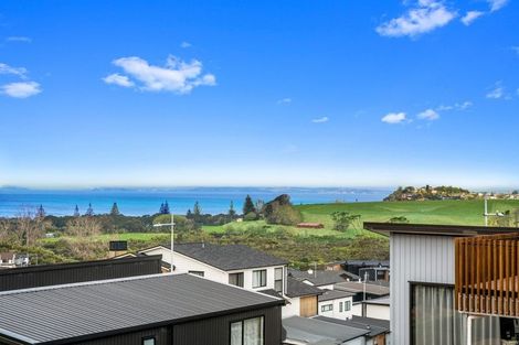 Photo of property in 34 Kumukumu Road, Long Bay, Auckland, 0630