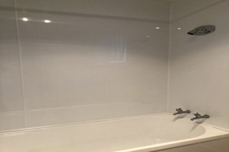 Photo of property in 19b Arrow Road, Forrest Hill, Auckland, 0620