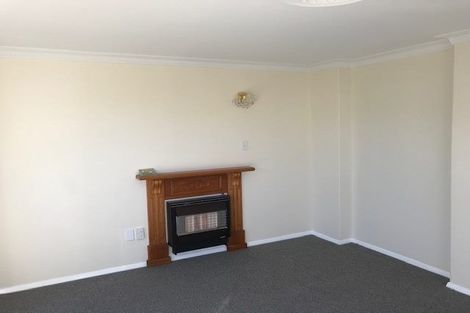 Photo of property in 27 Wai-iti Crescent, Woburn, Lower Hutt, 5010