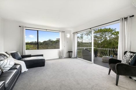 Photo of property in 2 Francis Street, Hauraki, Auckland, 0622