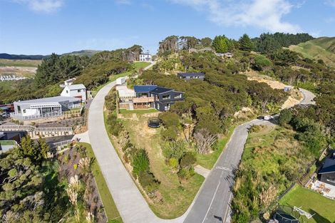 Photo of property in 65 Exploration Way, Whitby, Porirua, 5024