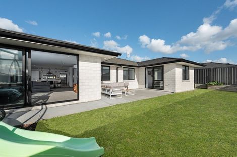 Photo of property in 16 Waghorn Street, Pyes Pa, Tauranga, 3112