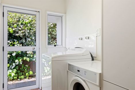 Photo of property in 3 Jamell Place, Avonhead, Christchurch, 8042