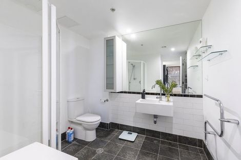 Photo of property in 2a/123 Molesworth Street, Thorndon, Wellington, 6011