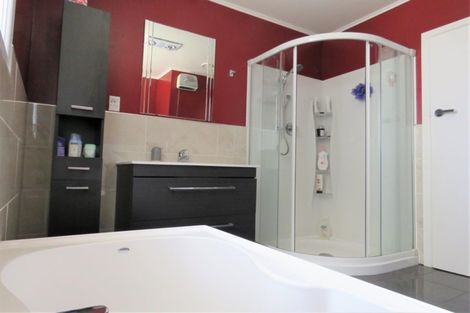 Photo of property in 21 Oban Street, Holmes Hill, Oamaru, 9401