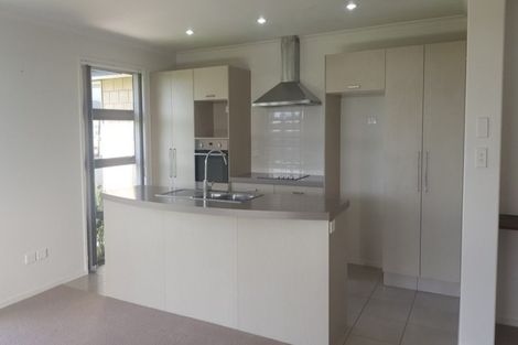 Photo of property in 6 Sando Way, One Tree Point, 0118